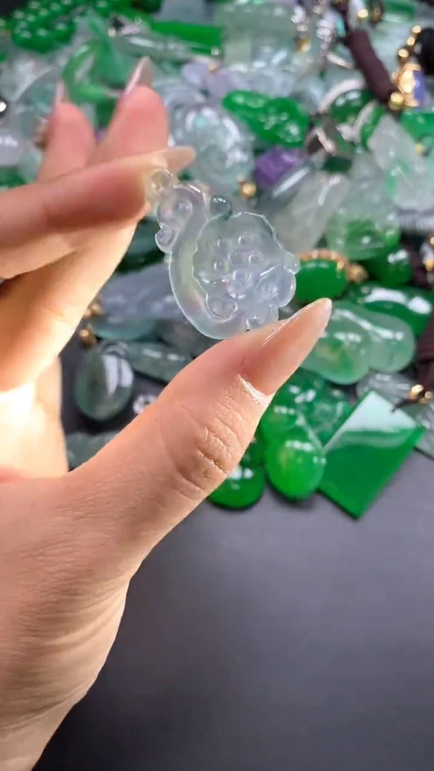 颈饰未镶嵌翡翠(配扣头多样性发其一）51