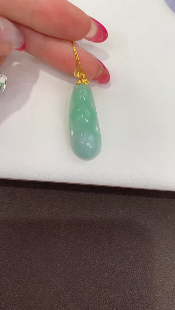 颈饰18K金镶嵌翡翠天然缅甸a货翡翠