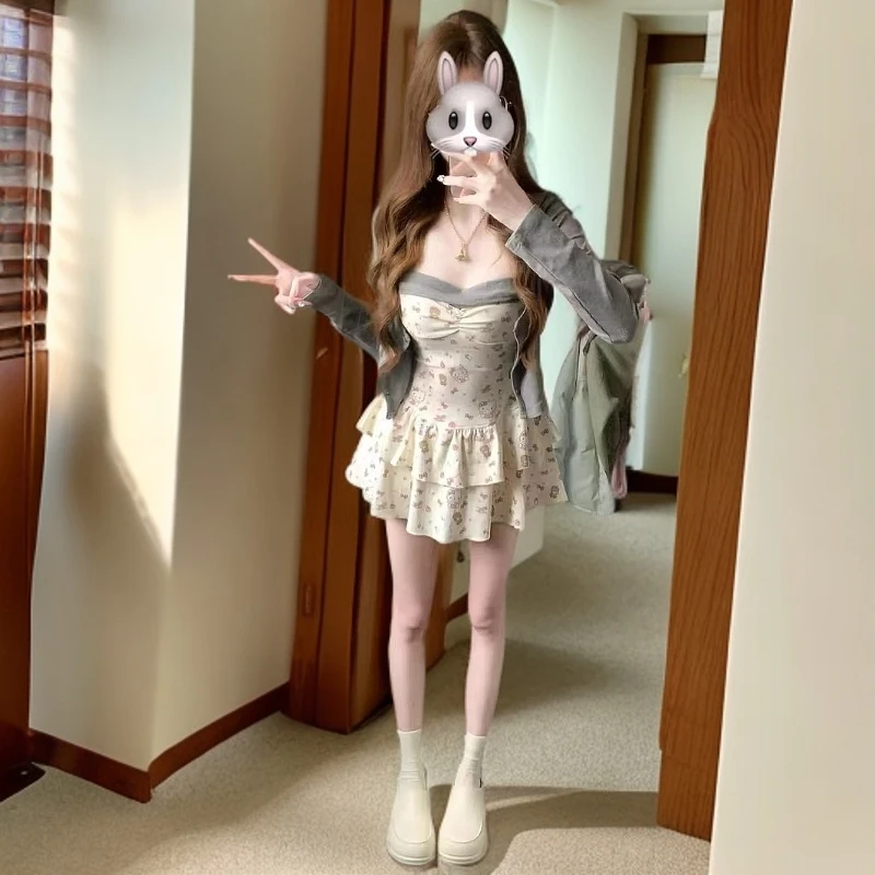春季新款甜辣碎花修身显瘦气质温柔风吊带连衣裙+开衫外套
