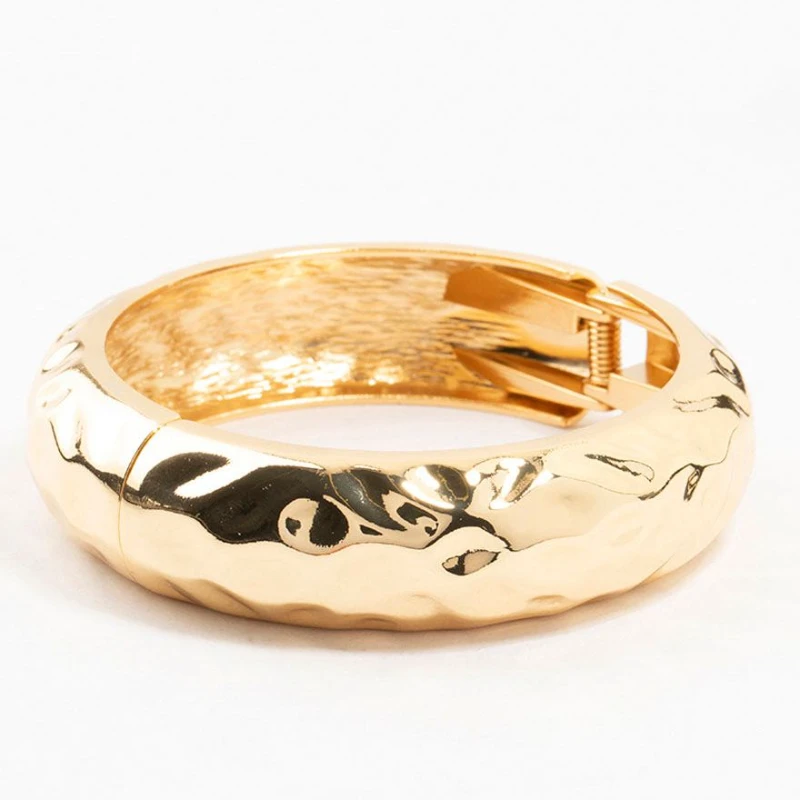 合金手镯 镀金锤纹宽手镯欧美大气洋气时髦都市摩登金属夸张配饰