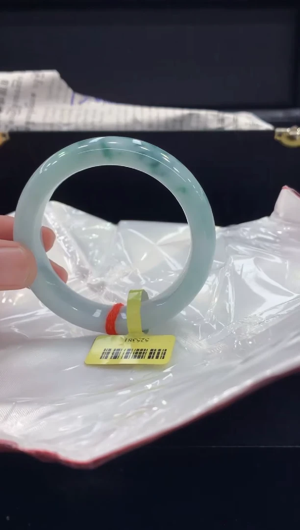 未镶嵌手镯翡翠翡翠手镯