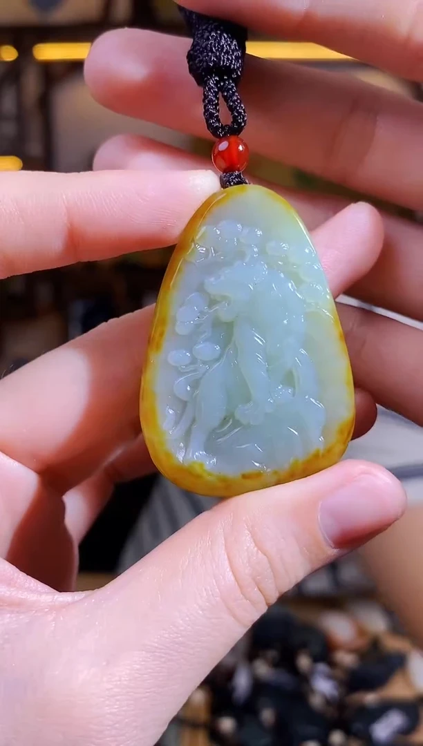 和田玉未镶嵌颈饰1