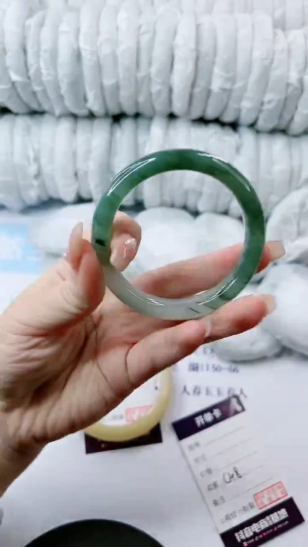 【闪购商品】石英质玉手镯未镶嵌多样性发货C48