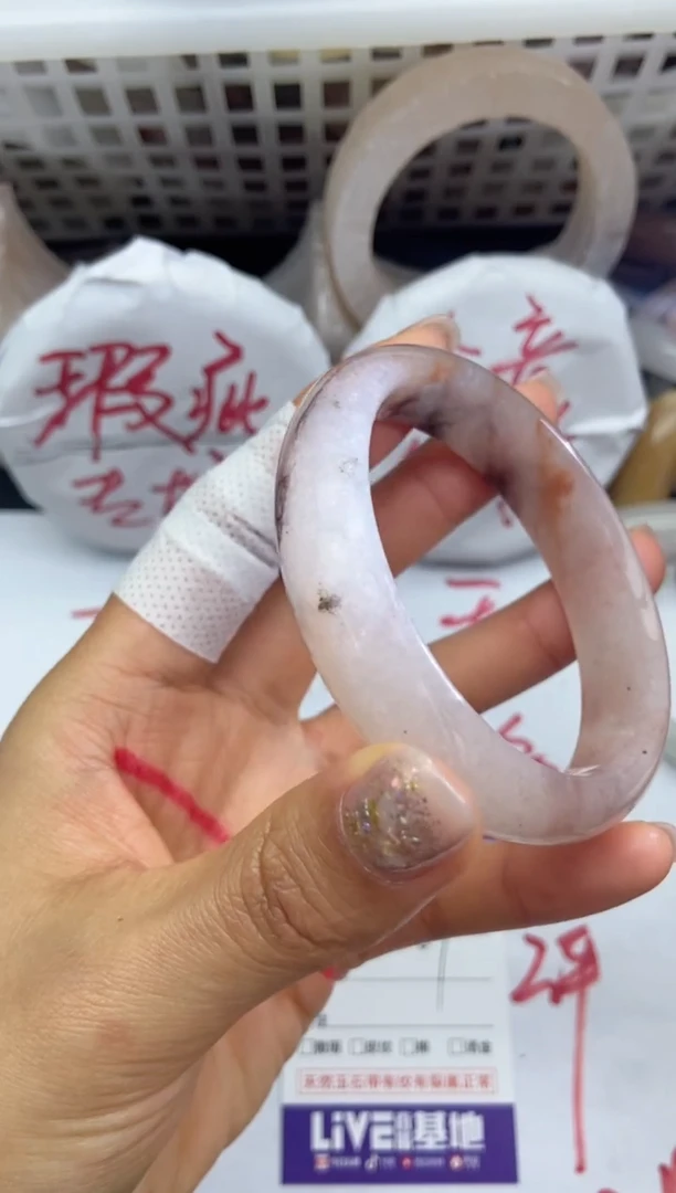 未镶嵌手镯石英质玉瑕疵A12+56.4