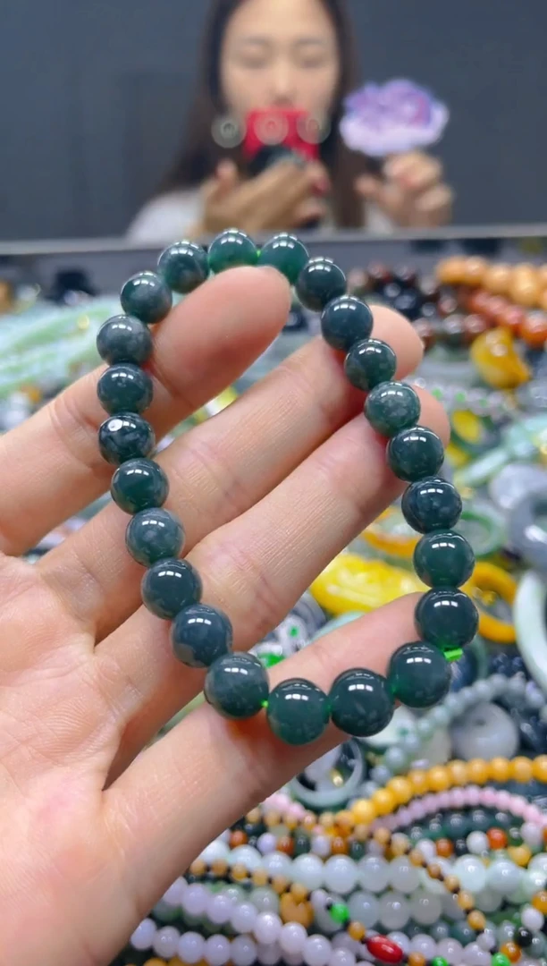 颈饰未镶嵌翡翠8MM/J/翡翠A货，一件也是批发价