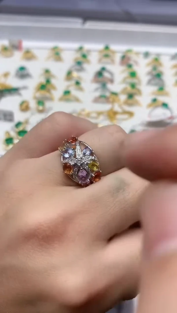 【闪购商品】蓝宝石戒指银S925镶嵌........