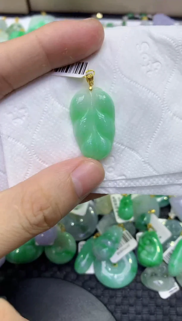 颈饰未镶嵌翡翠天然缅甸A货翡翠