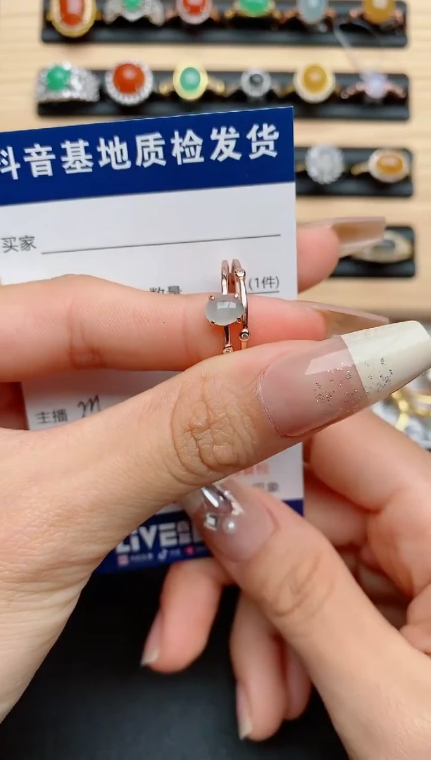 【闪购商品】翡翠戒指银S925镶嵌.......