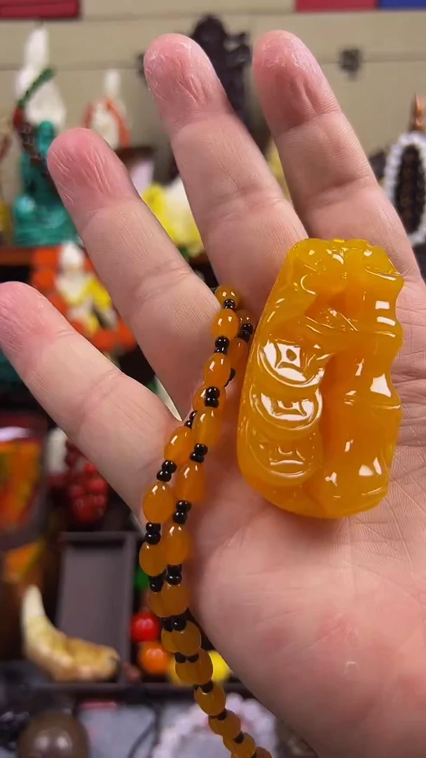 未镶嵌颈饰蜜蜡主播推荐！主播推荐！！！