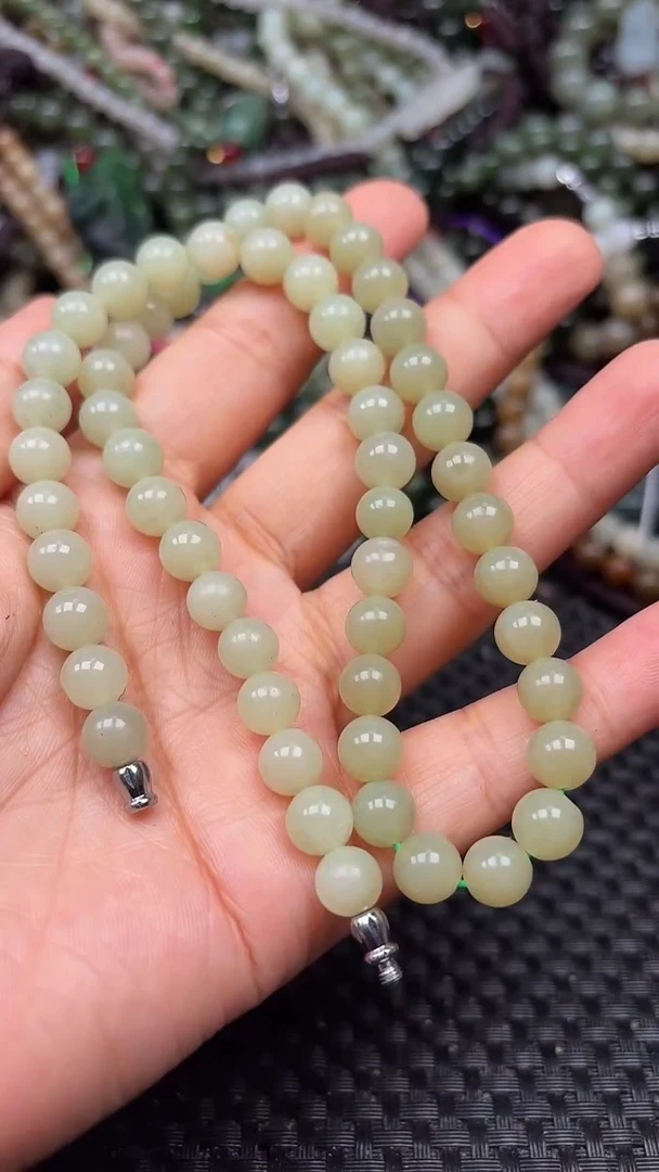 和田玉未镶嵌颈饰1