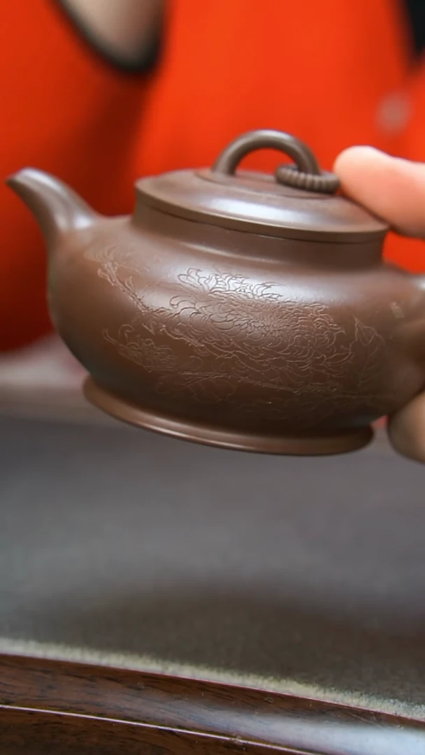 【闪购商品】紫砂茶壶紫泥菊花刻绘壶