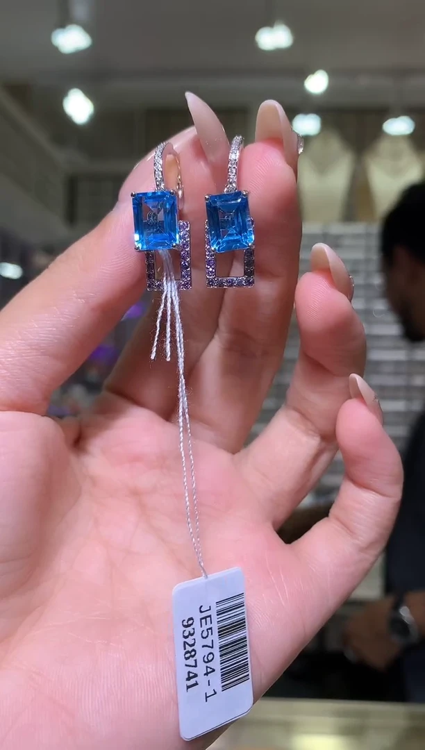 银S925镶嵌托帕石耳饰【宝石世家严选】