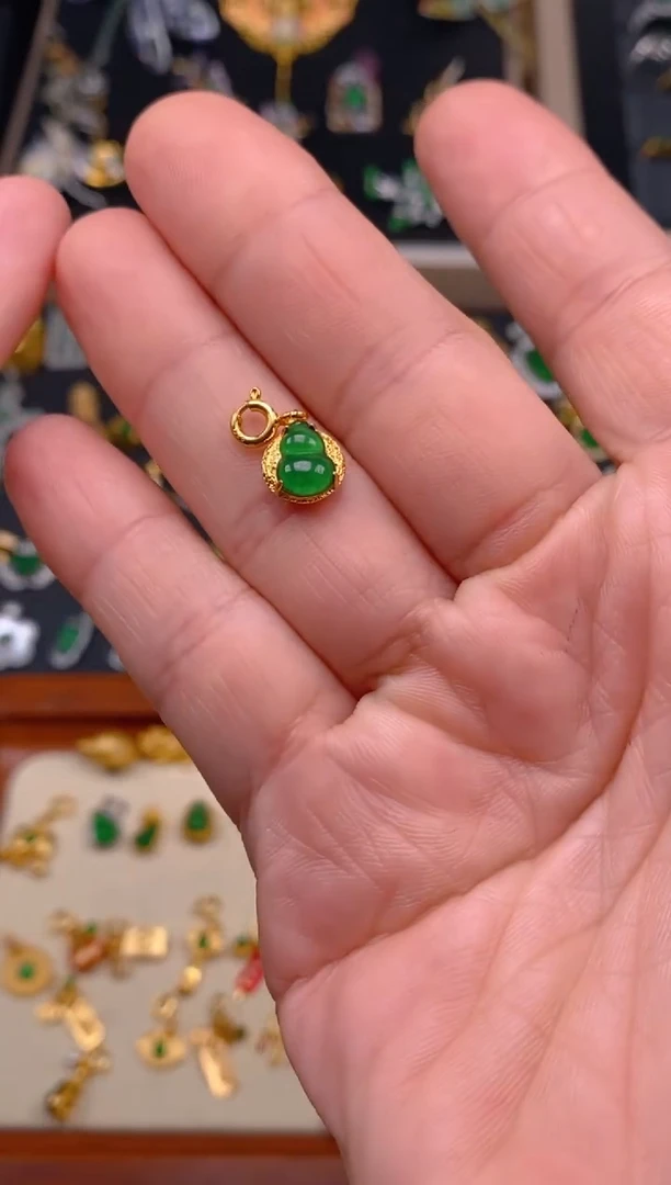 【闪购商品】翡翠颈饰银S925镶嵌万能扣