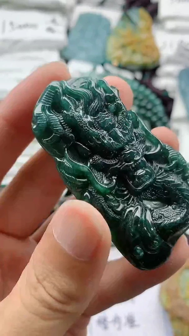 翡翠未镶嵌颈饰88888888