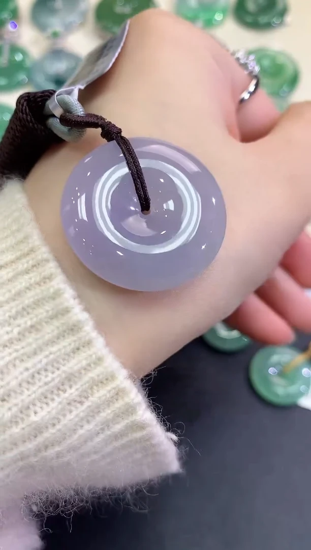 【闪购商品】翡翠颈饰18K金镶嵌B36