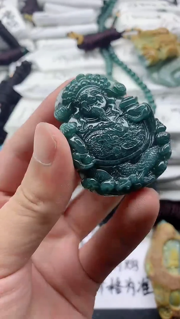 翡翠未镶嵌颈饰8888888888