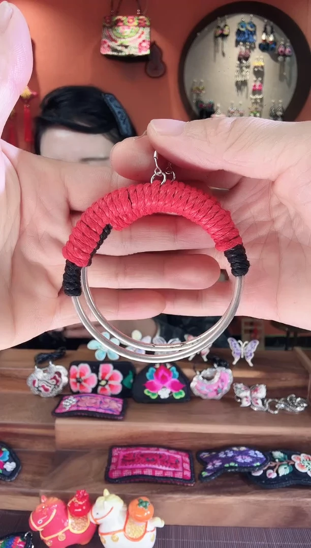 非遗手工刺绣苗绣首饰40