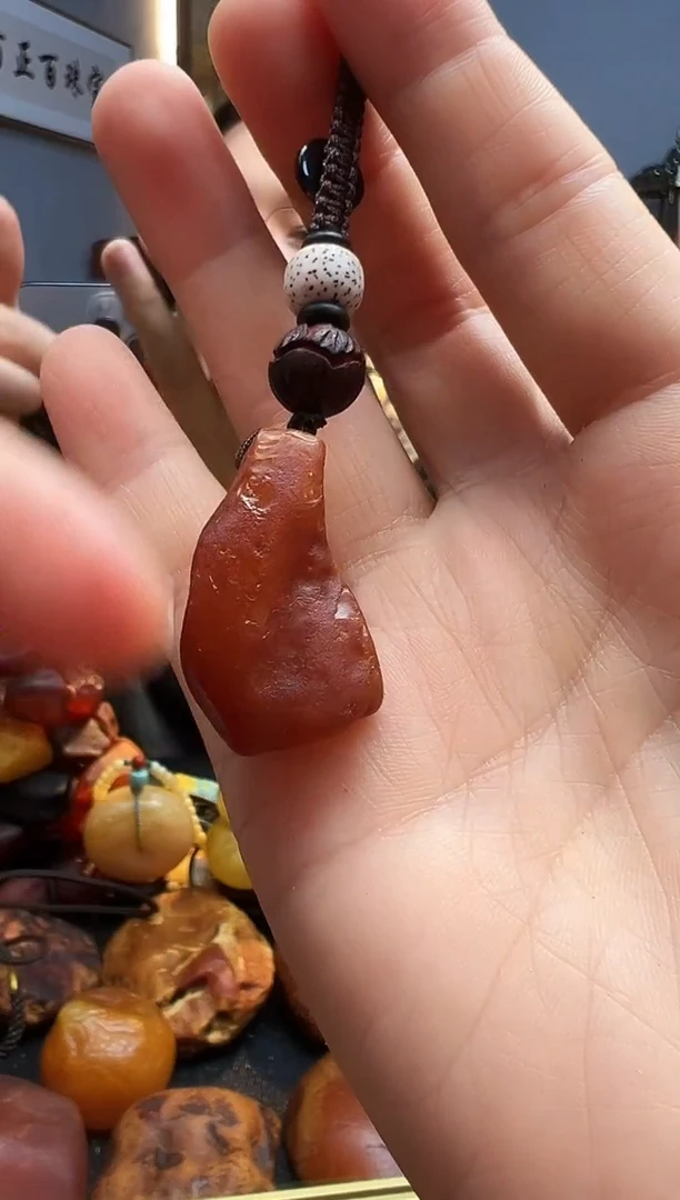 琥珀颈饰未镶嵌挂件