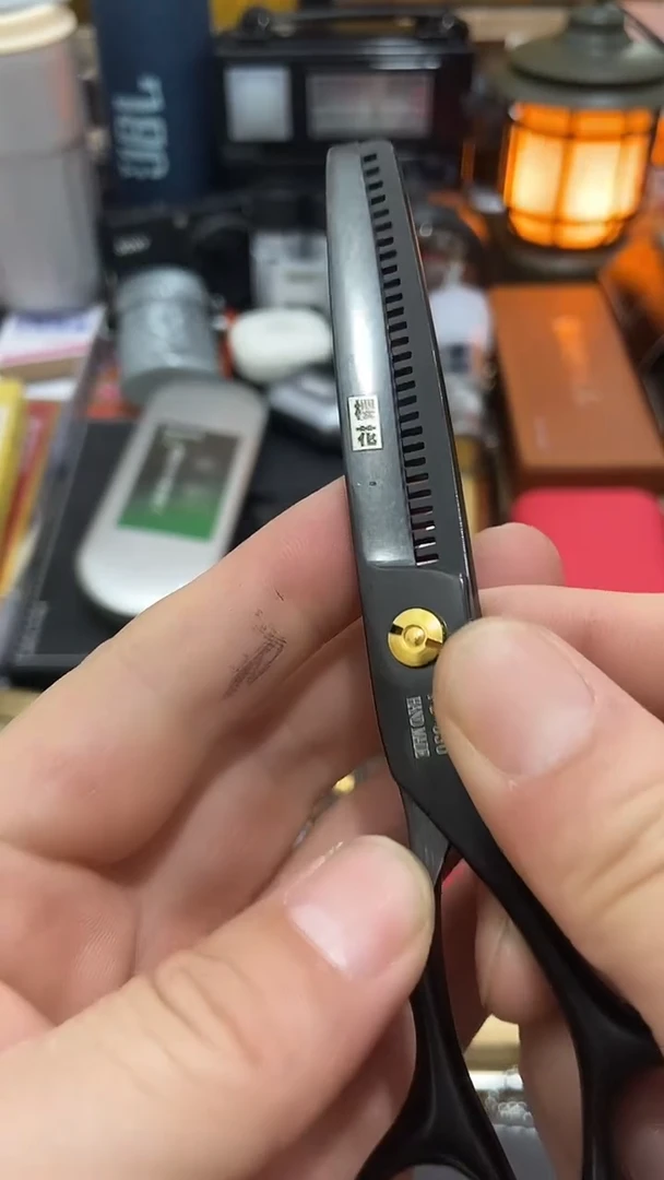 瓷片闪购商品  如图所示