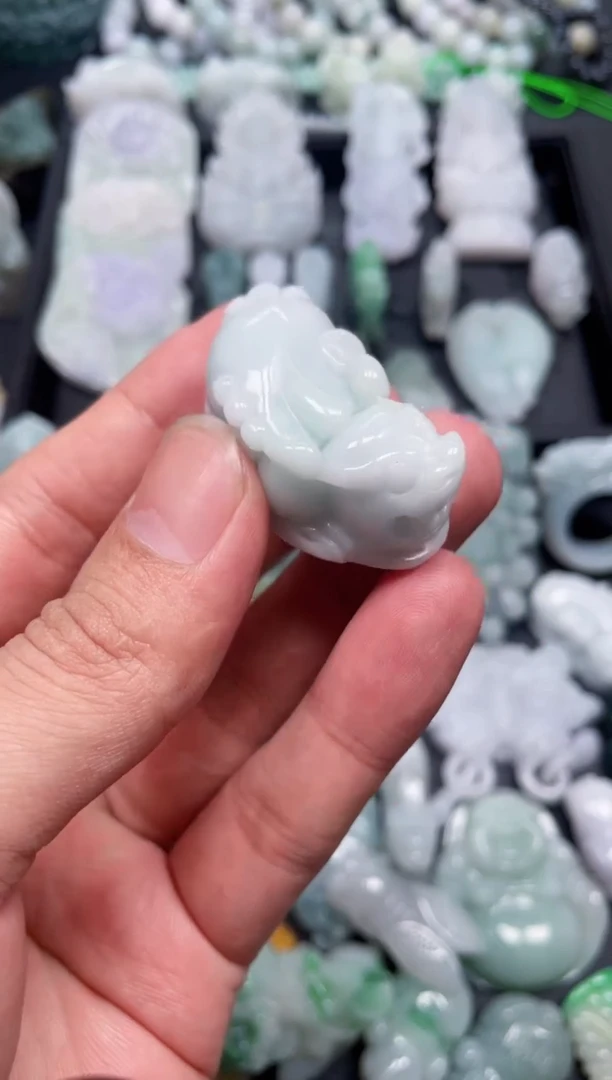 翡翠未镶嵌颈饰天然翡翠a货