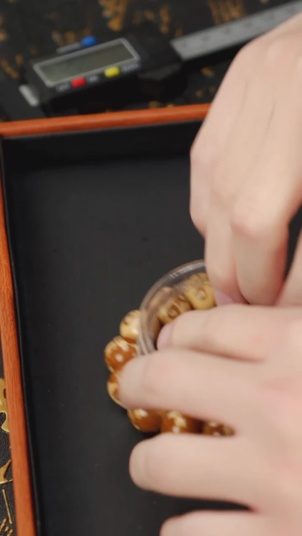 【闪购商品】紫金鼠手串熊猫光珠齐天大圣14