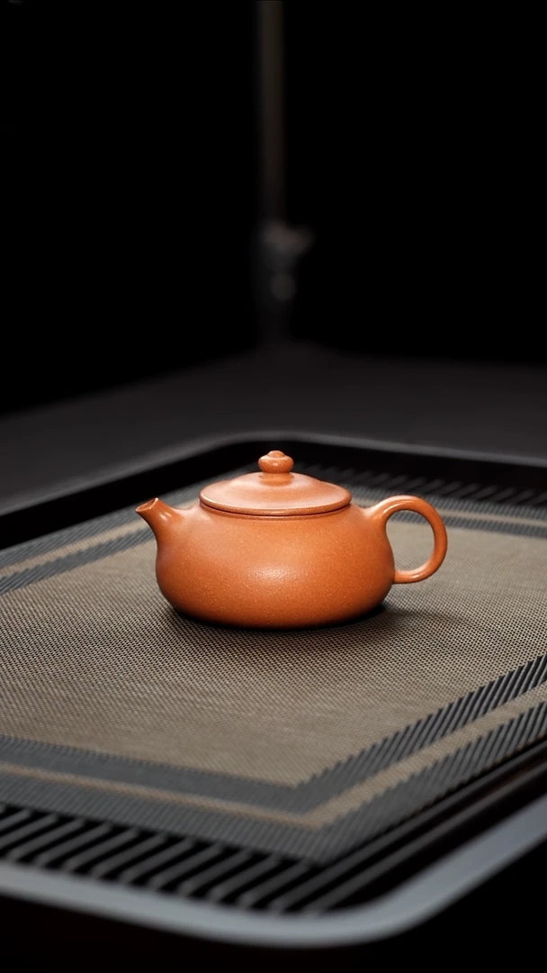 茶壶紫砂半手工降坡泥寒江160cc