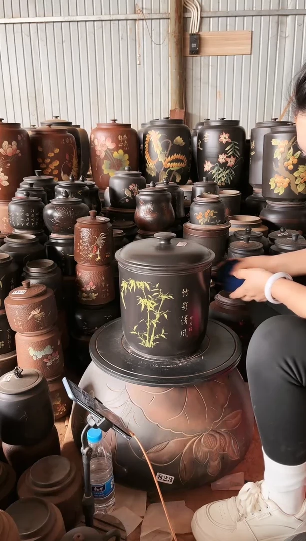 【闪购商品】壶瑕疵 七饼彩填 盖裂 818