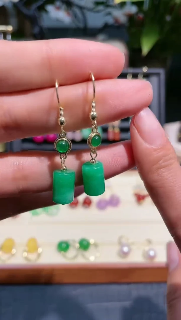 【闪购商品】石英质玉耳饰银S925镀金镶嵌205lv00