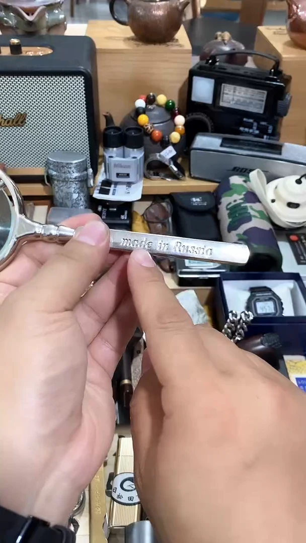 瓷片闪购商品  如图所示