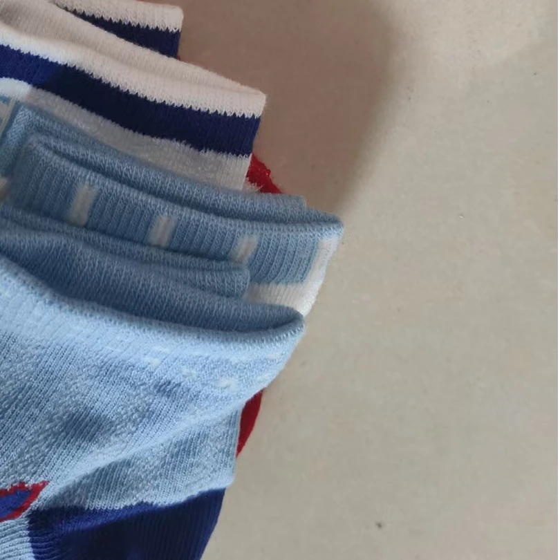 卡通周边蓝白侠侠袜袜周边玩具