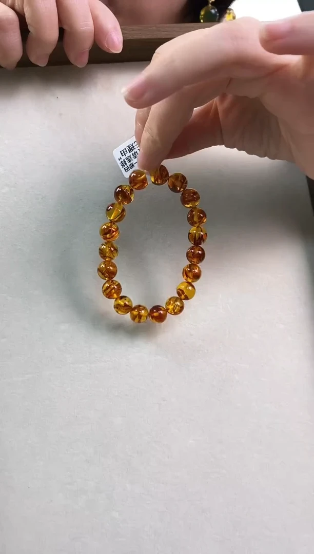 【闪购商品】琥珀颈饰未镶嵌花珀10+0000