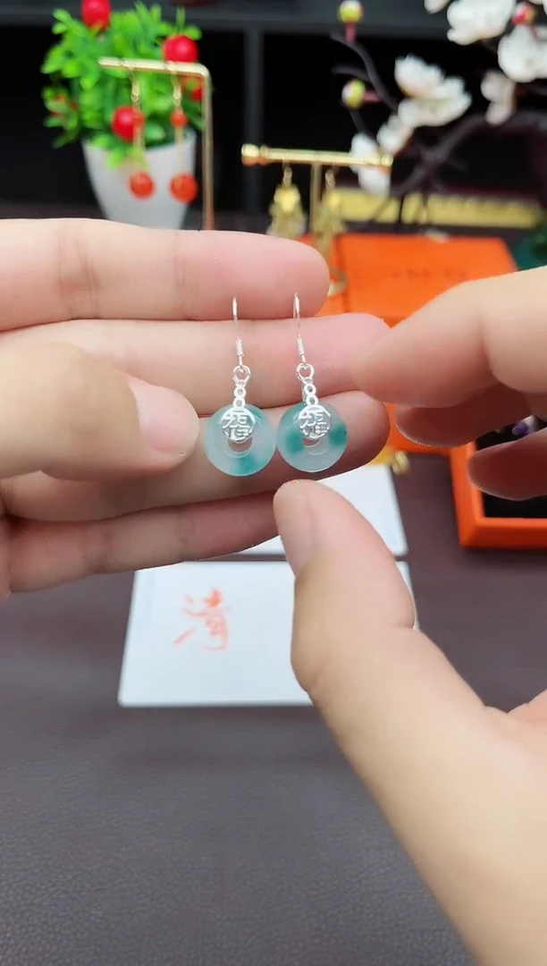 石英质玉（天山翠）银S925镶嵌耳饰721000