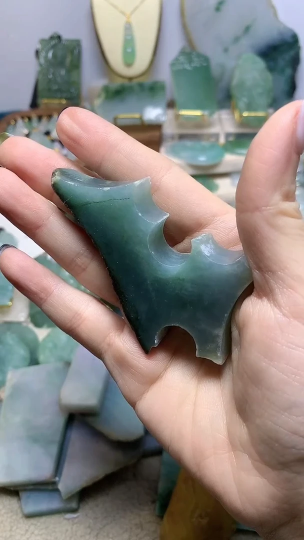 翡翠挂件未镶嵌娜缅甸A货翡翠，没有运费险