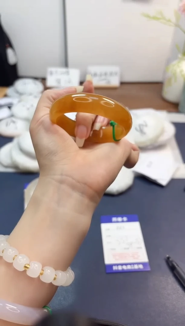 石英质玉手镯未镶嵌221-财气镯-圈口55