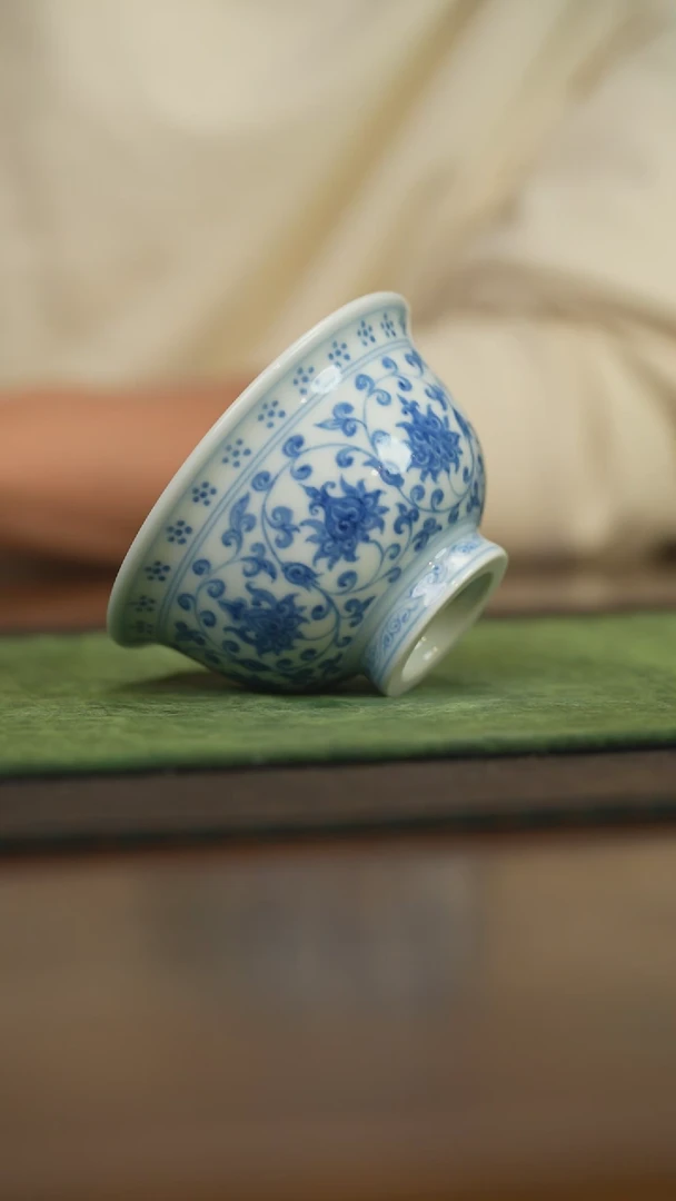 【闪购商品】杯柴窑青花破价福利      花心