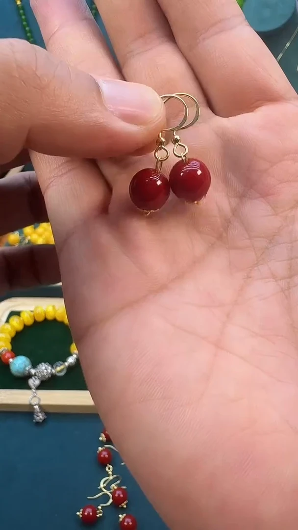 玛瑙/玉髓耳钉14K金镶嵌E161