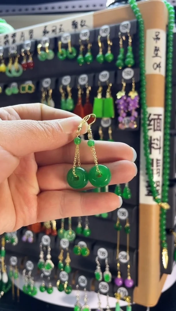 【闪购商品】翡翠耳饰银S925镶嵌450...
