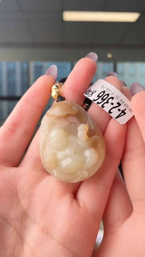 颈饰未镶嵌和田玉佛牌 366