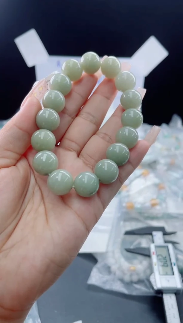 未镶嵌定制翡翠珠串