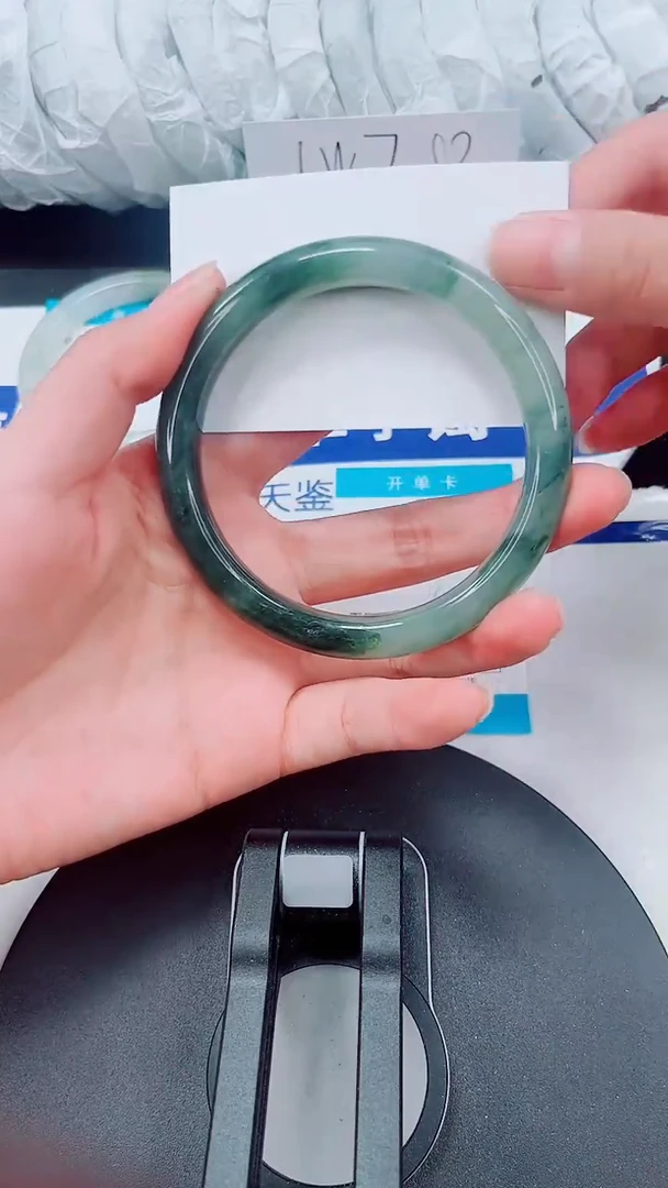 未镶嵌手镯石英质玉313-64/65