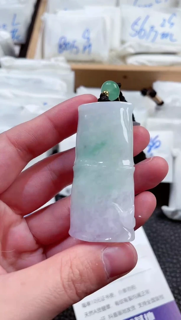 【闪购商品】翡翠颈饰未镶嵌00005922