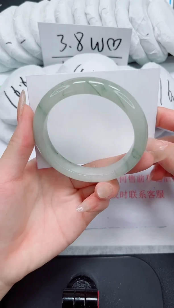 石英质玉手镯未镶嵌168-60