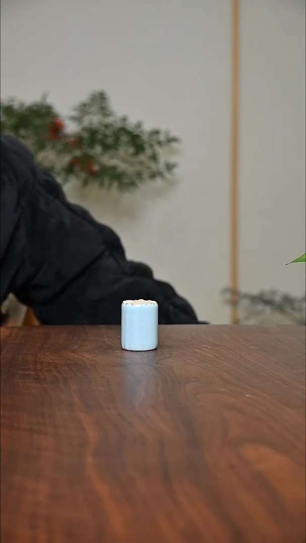 小雏菊盖置 天青 微瑕 无款