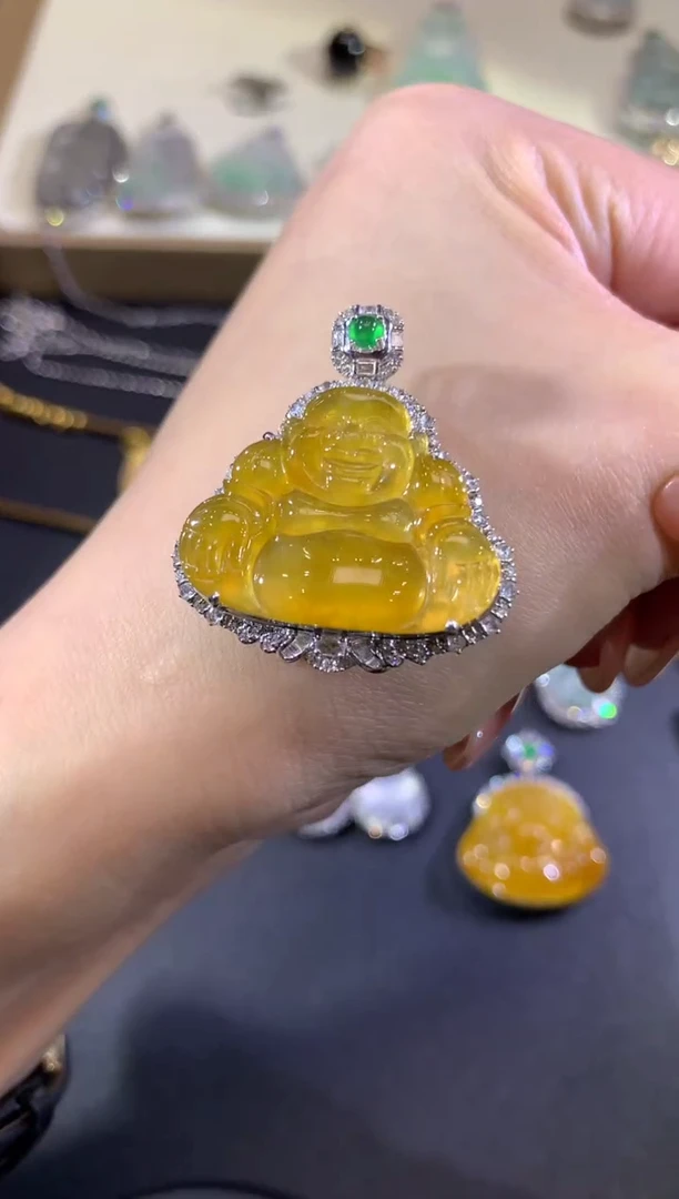 吊坠(不含链)18K金镶嵌翡翠99-佛公