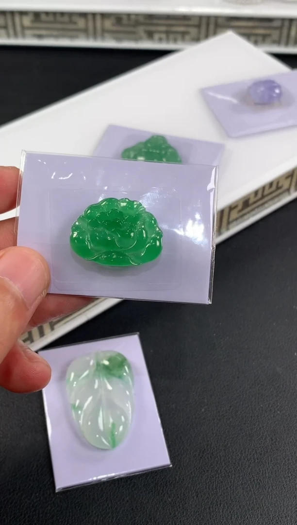 未镶嵌定制翡翠卉*姐翡翠