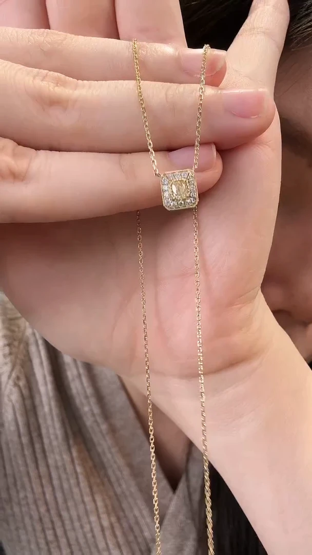 【闪购商品】钻石项链18K金镶嵌黄钻项链