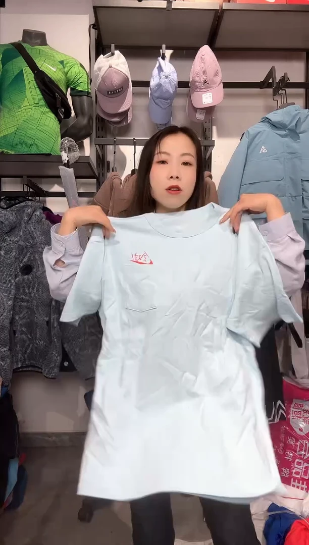 1756   编码 瑕疵款直播间过款为准 尺码175