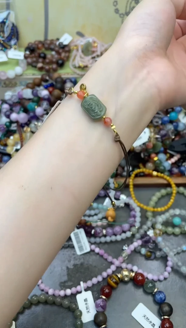 未镶嵌和田玉手饰399