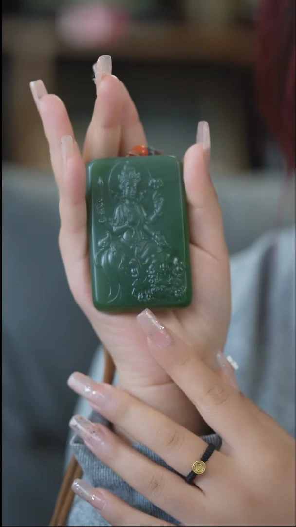 颈饰未镶嵌和田玉（碧玉）文殊菩萨