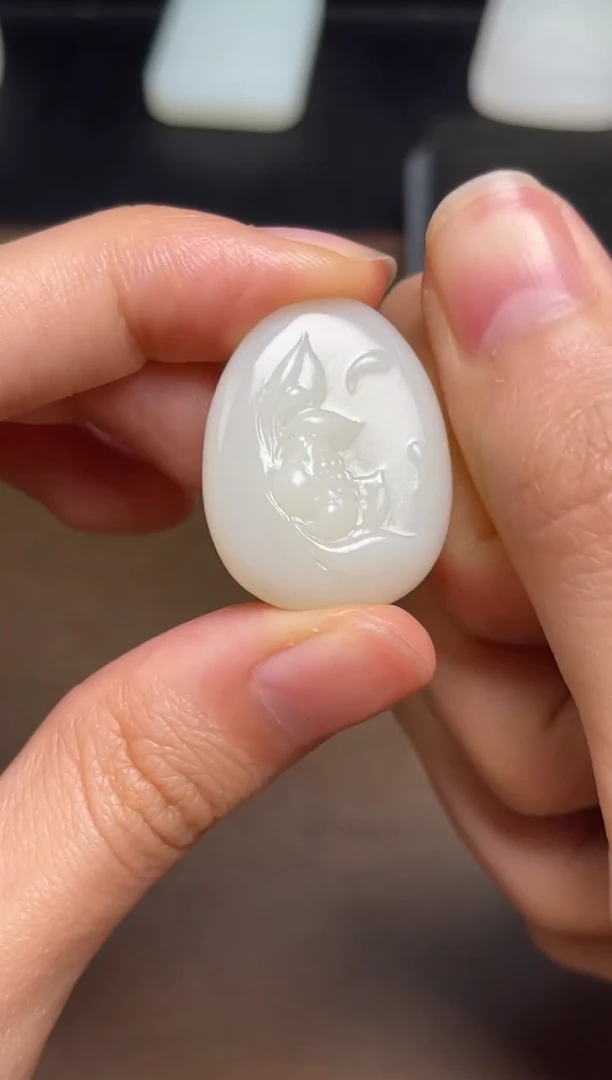 和田玉未镶嵌颈饰64